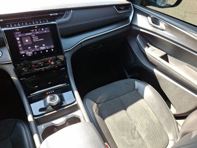 2025 Jeep Grand Cherokee Altitude 4x4