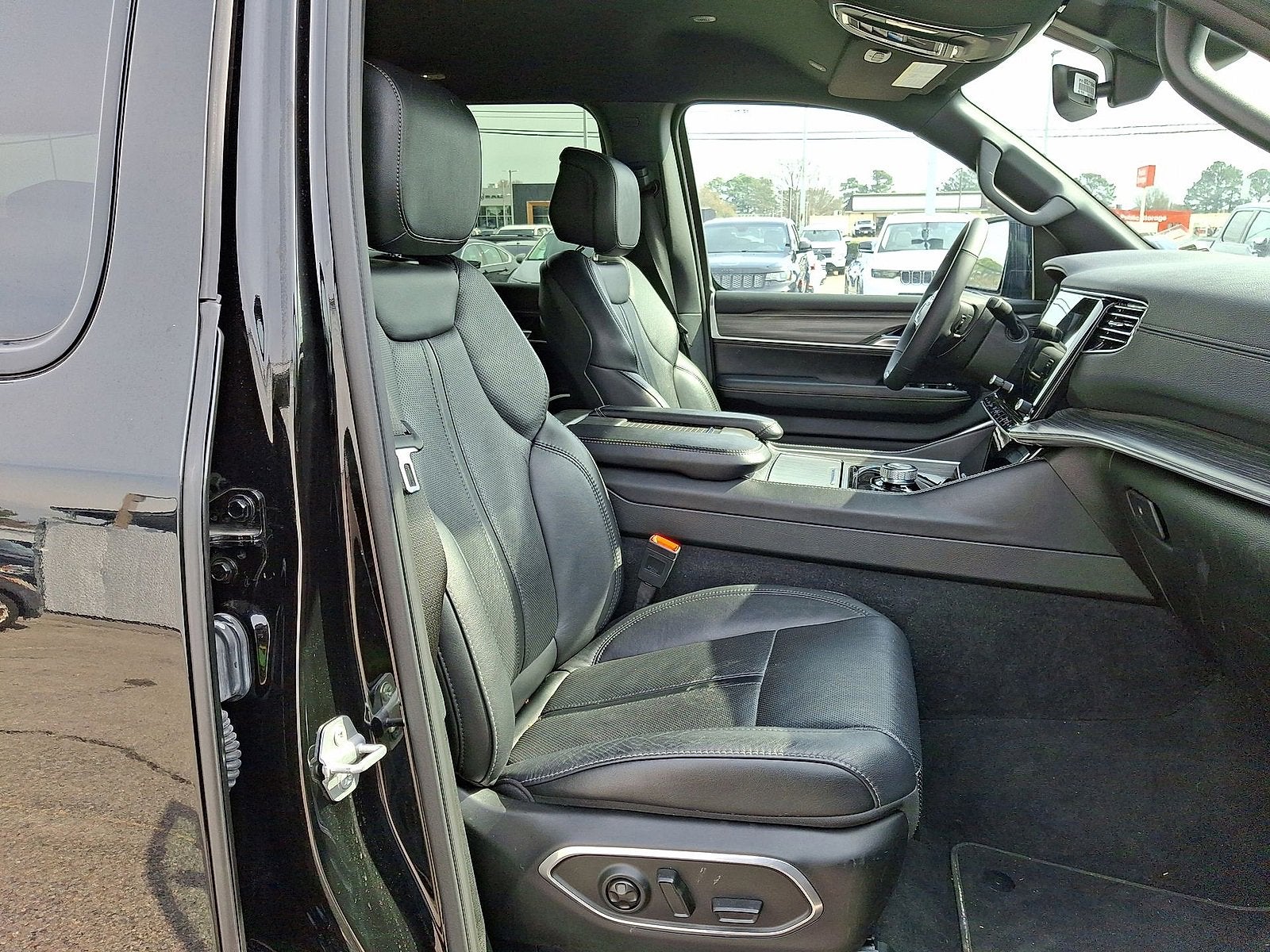 2024 Jeep Wagoneer L Series II 4x4