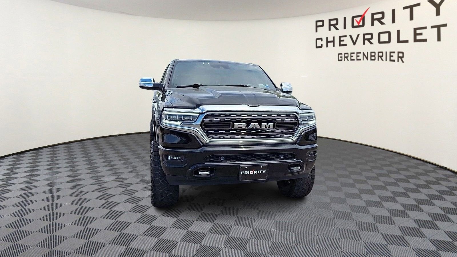 2019 RAM 1500 Limited Crew Cab 4x4 5'7" Box