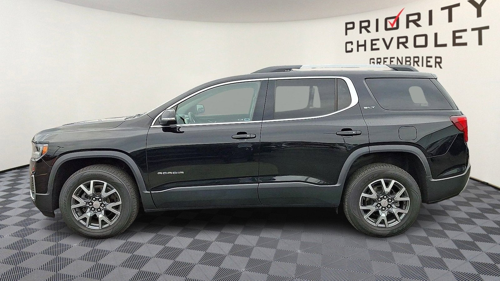 2023 GMC Acadia SLT