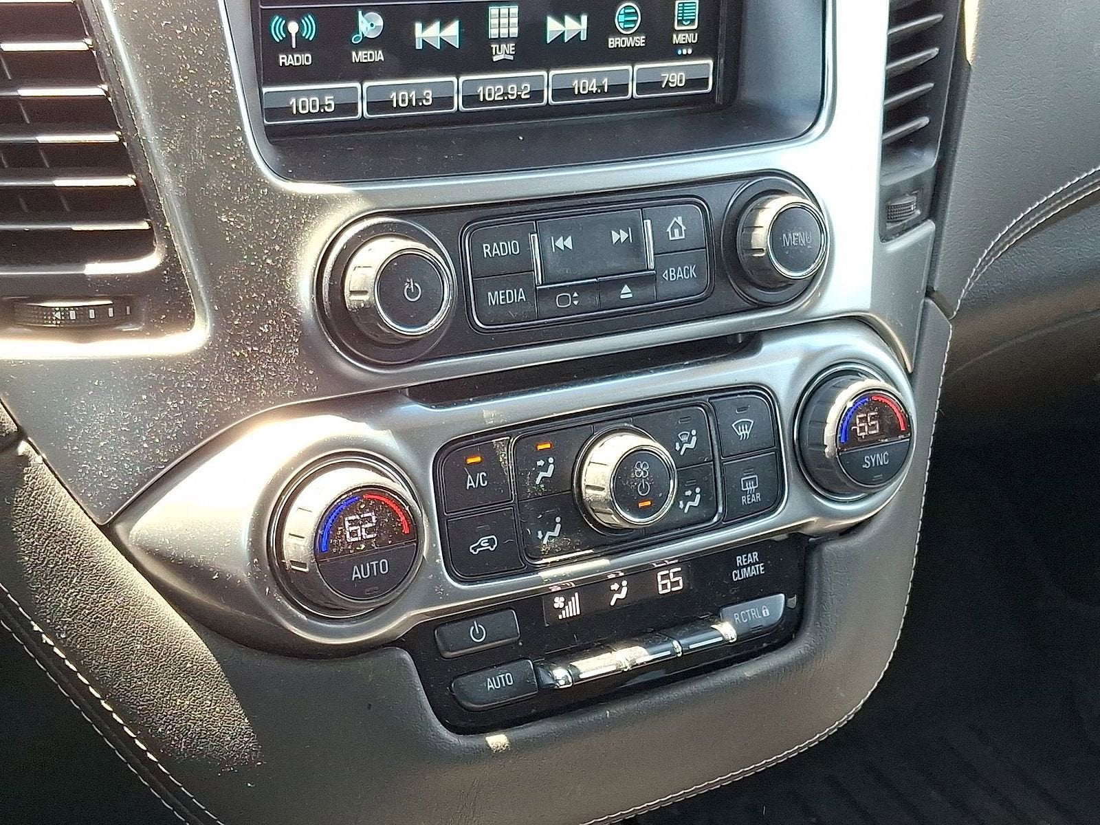 2020 Chevrolet Suburban LS