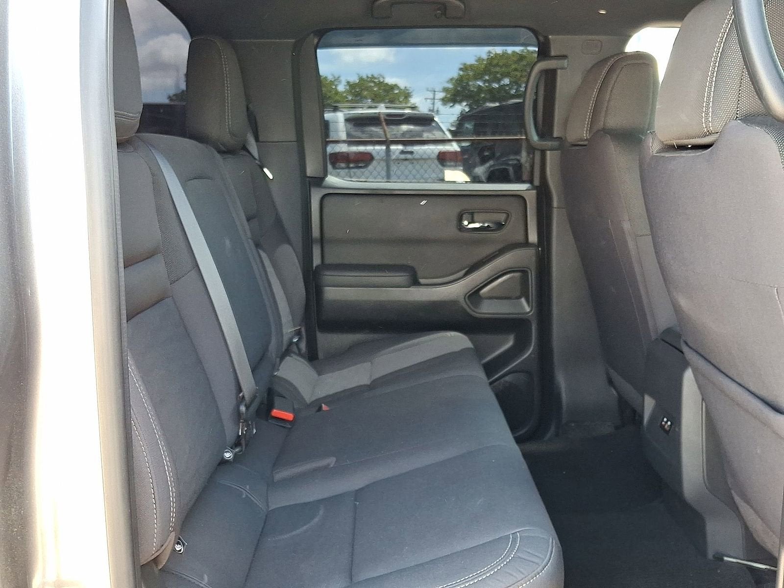 2023 Nissan Frontier Crew Cab SV 4x4
