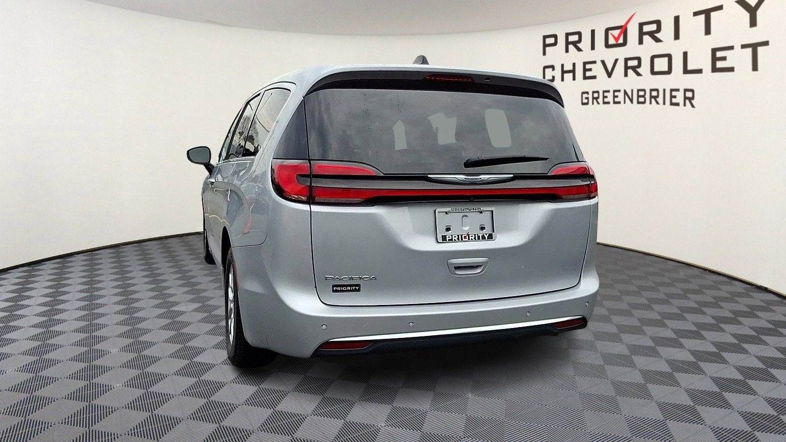 2023 Chrysler Pacifica Touring L