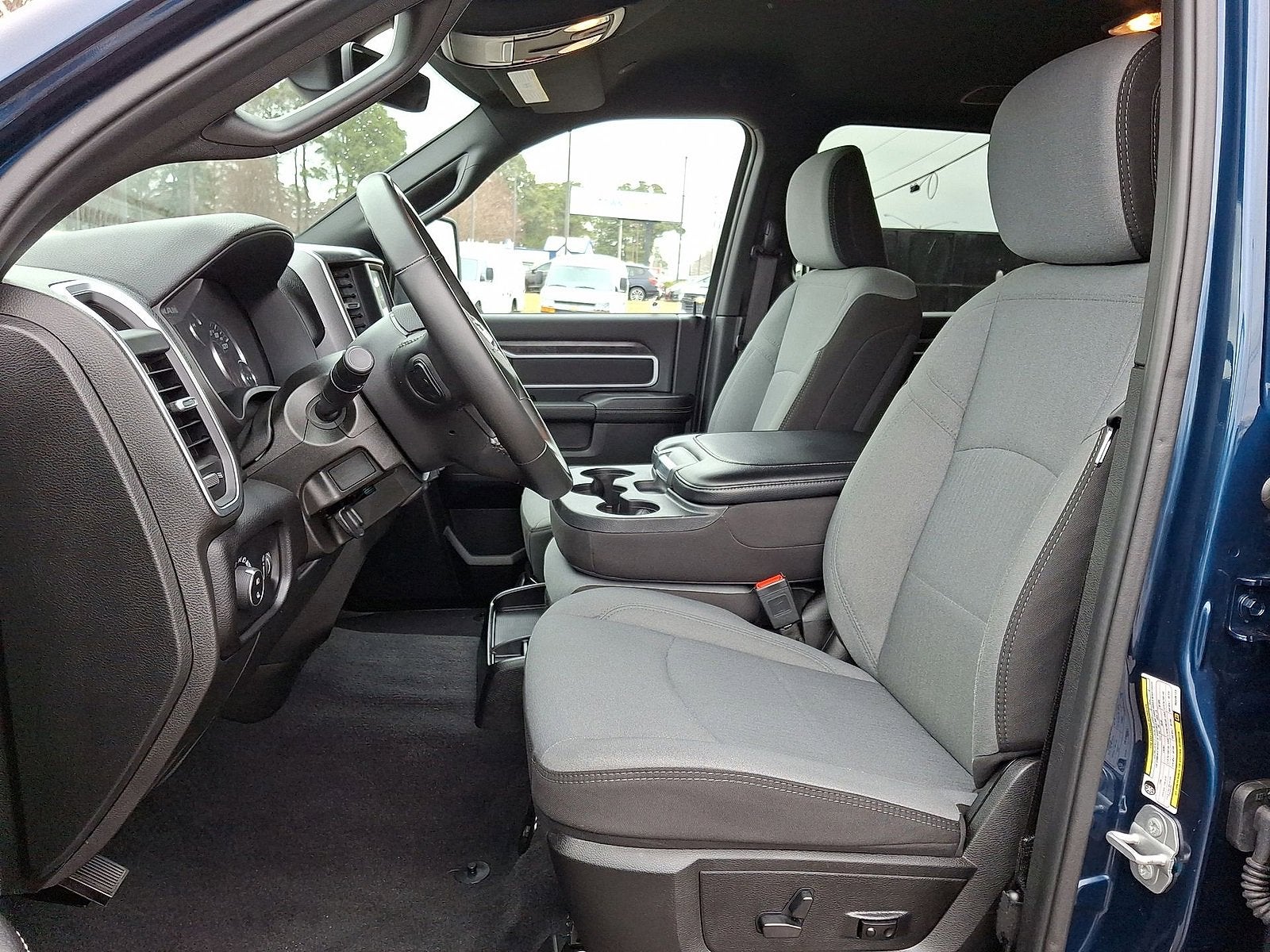 2024 RAM 2500 Big Horn Crew Cab 4x4 6'4" Box