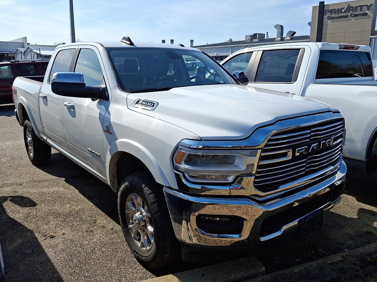 2019 RAM 2500 Laramie Crew Cab 4x4 6'4" Box