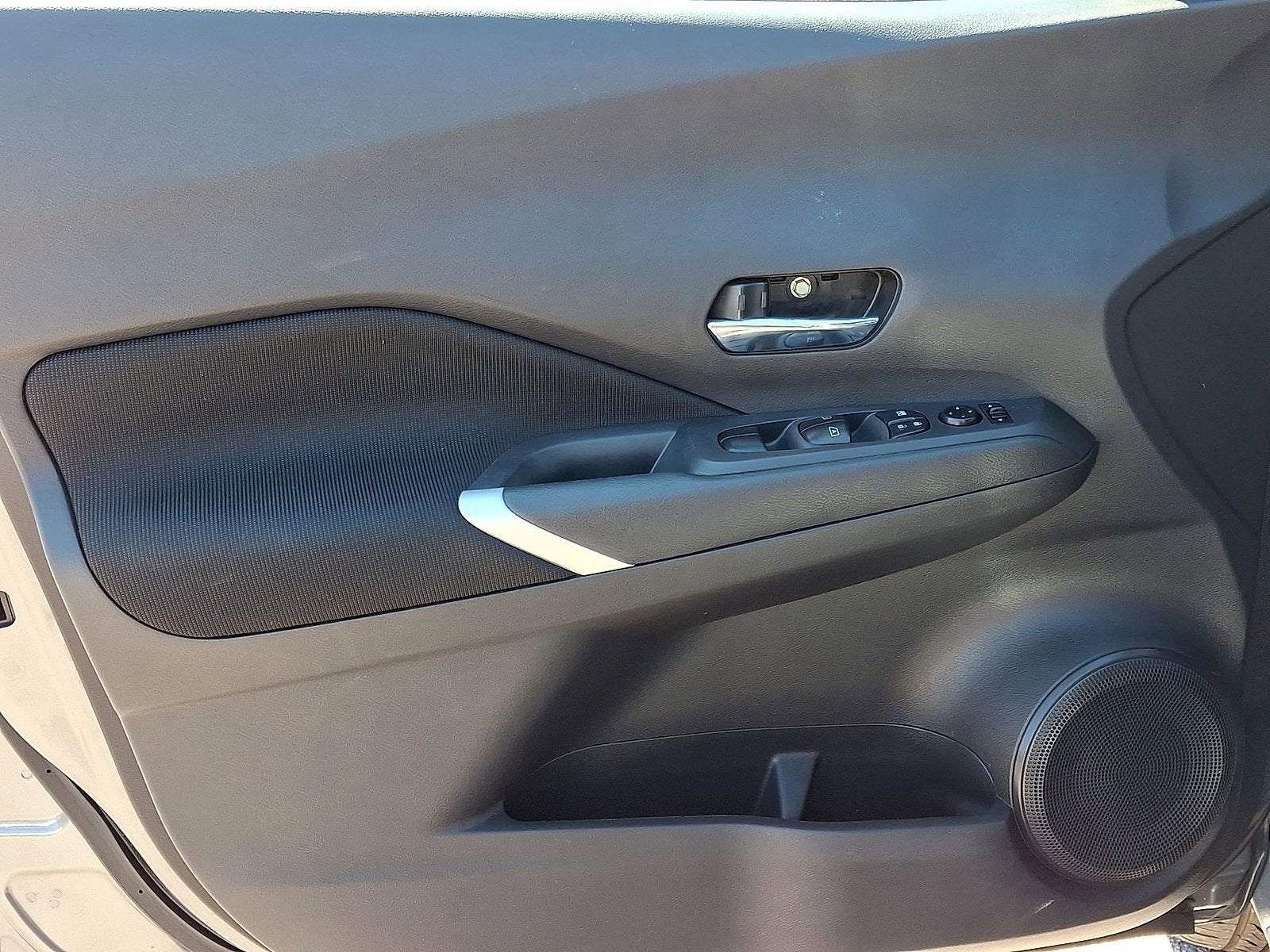 2023 Nissan Kicks SV Xtronic CVT