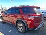 2023 Nissan Pathfinder SL 4WD