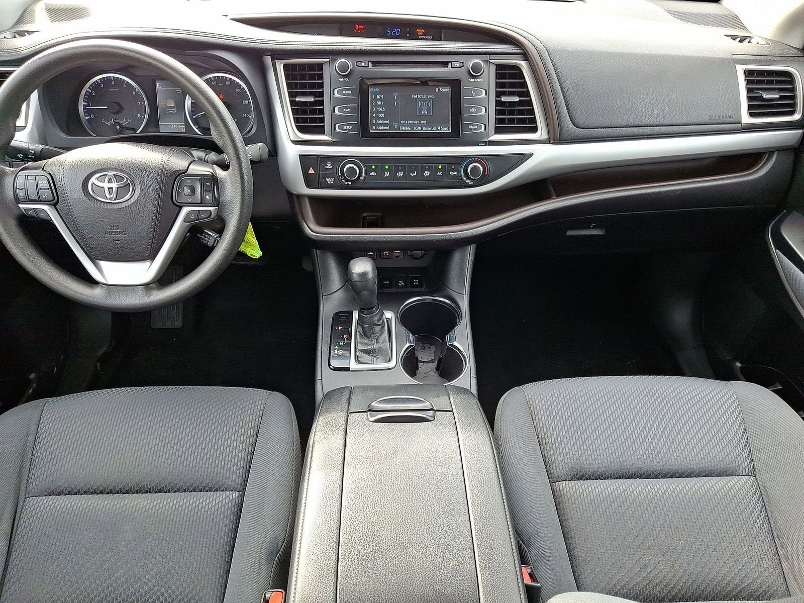 2019 Toyota Highlander LE