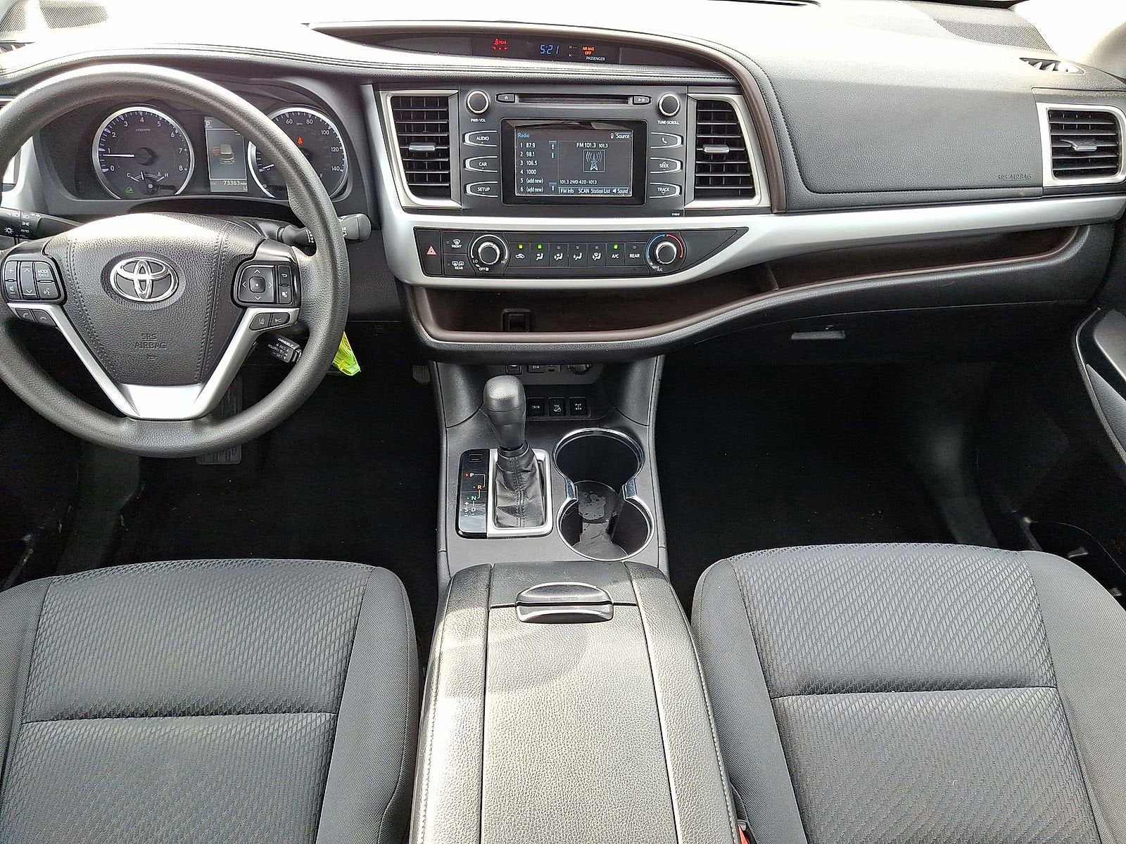 2019 Toyota Highlander LE