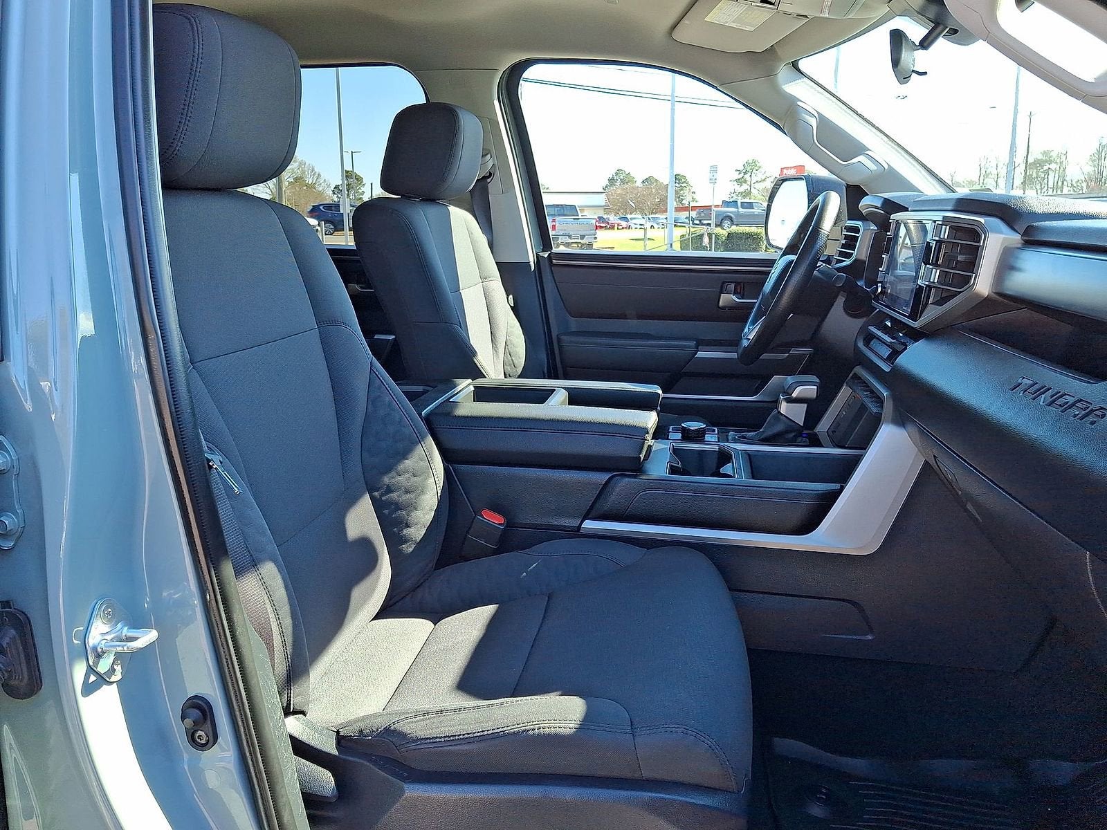 2024 Toyota Tundra 4WD SR5