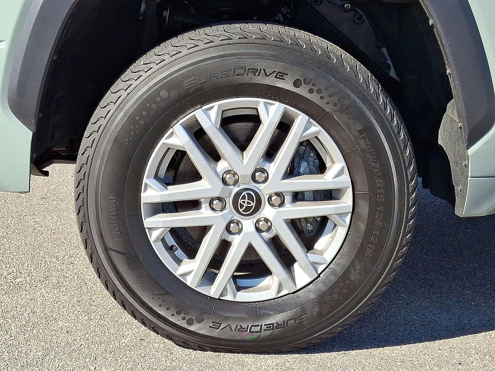 2024 Toyota Tundra 4WD SR5