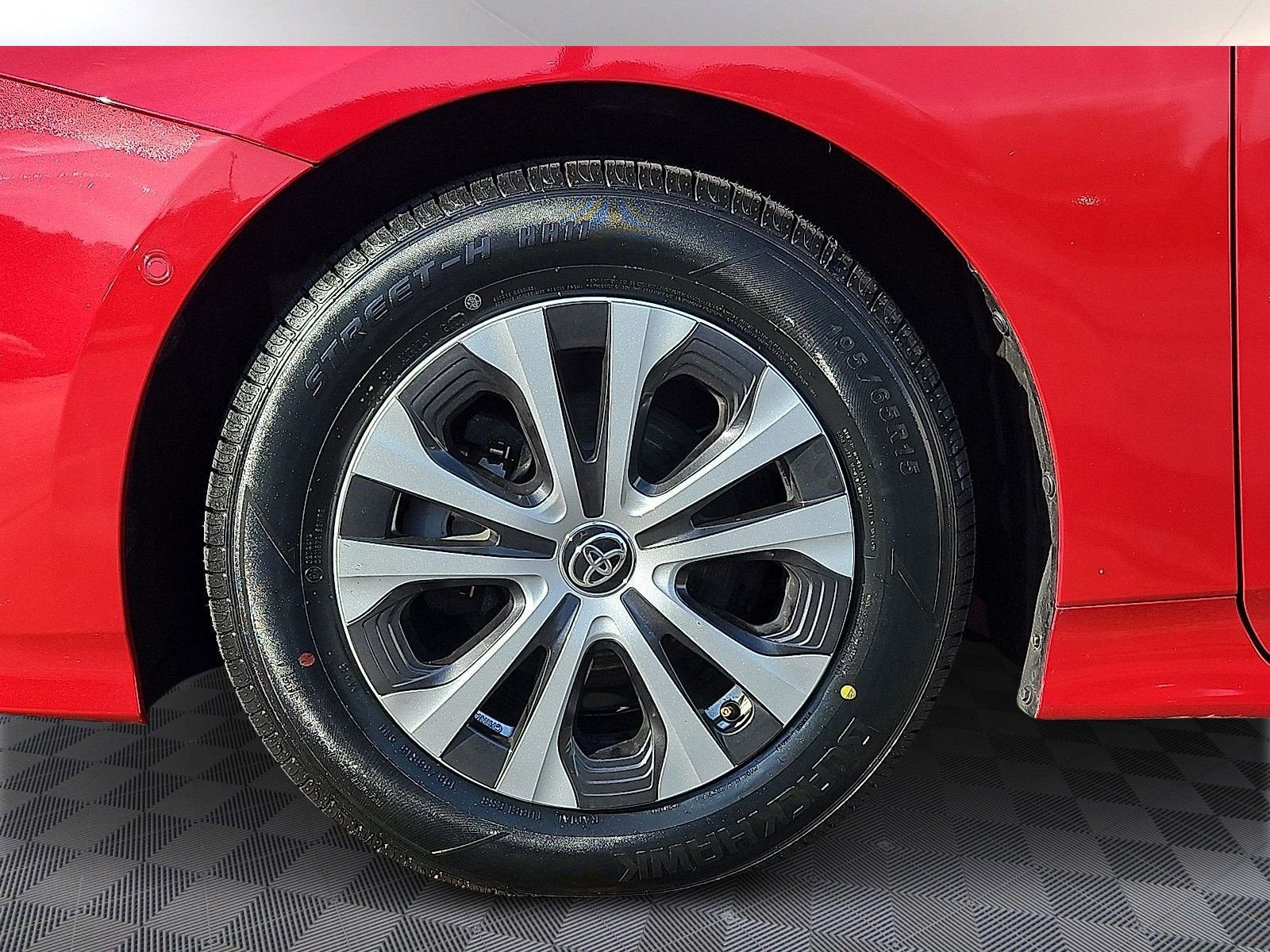 2022 Toyota Prius LE AWD-e