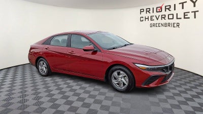 2024 Hyundai Elantra SE