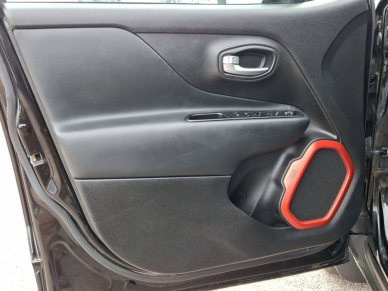2016 Jeep Renegade Trailhawk