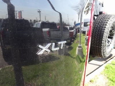 2023 Ford Transit Passenger Wagon XLT