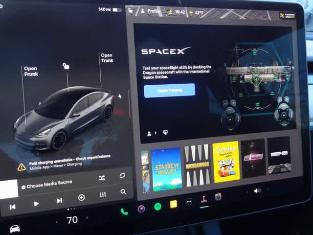 2023 Tesla Model 3 Performance