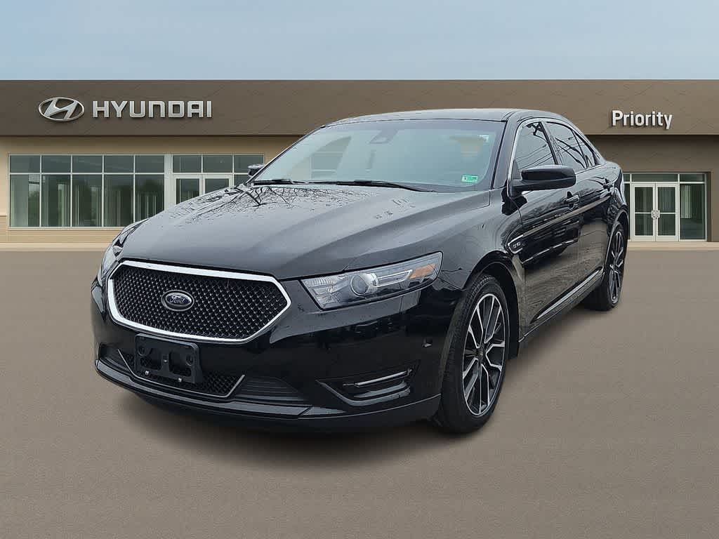 2018 Ford Taurus SHO