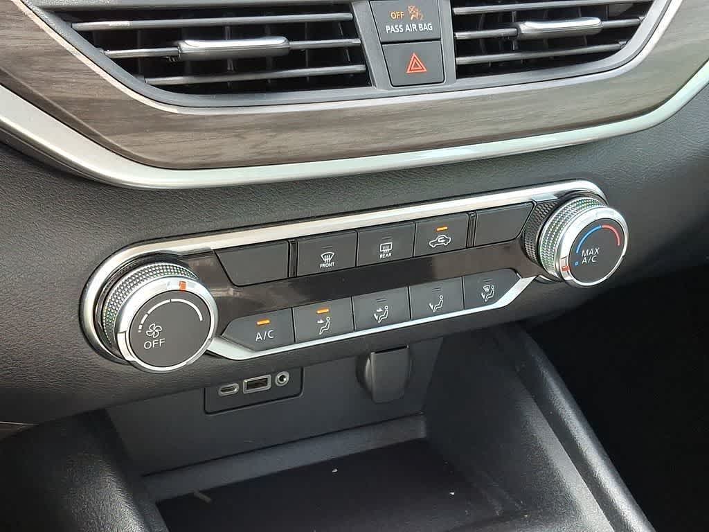 2025 Nissan Altima SV