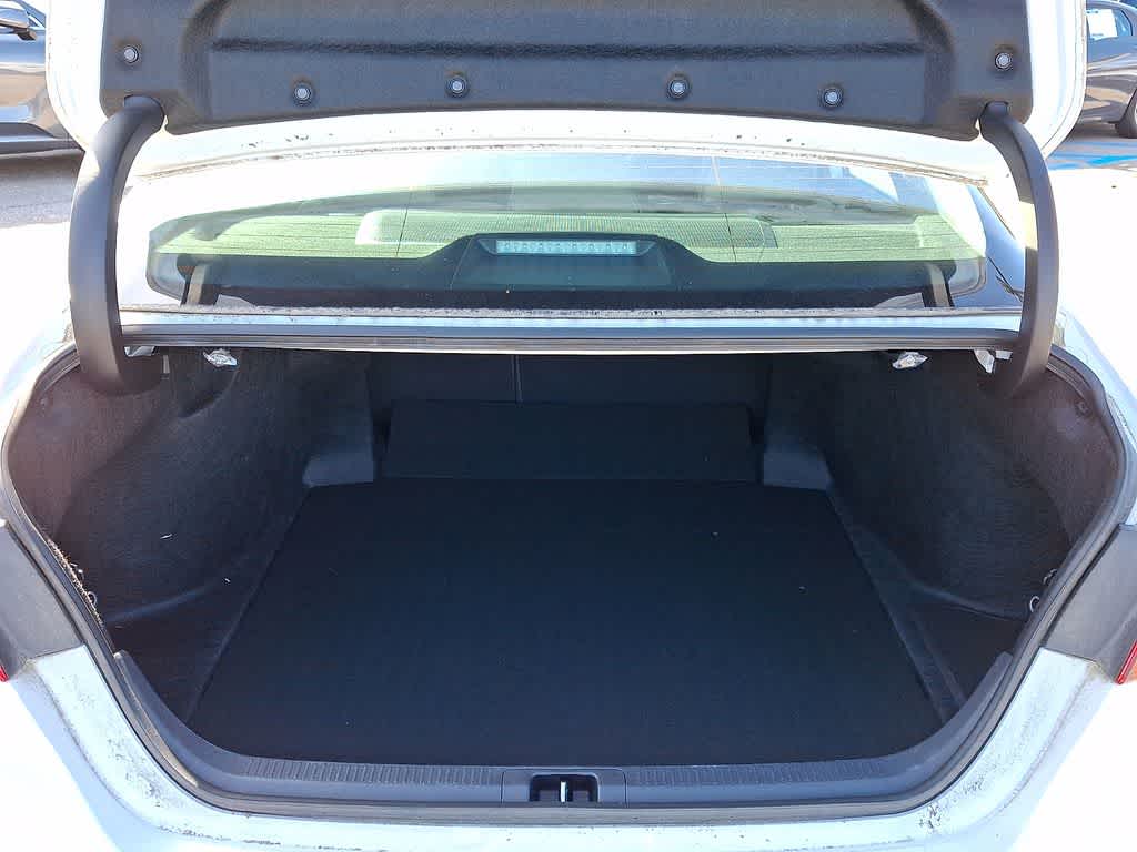 2023 Toyota Camry Hybrid XLE