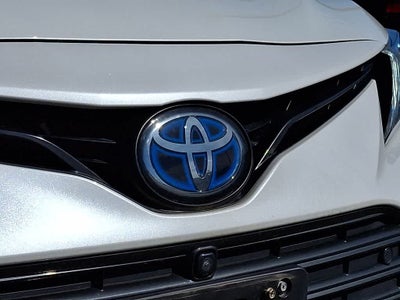 2023 Toyota Camry Hybrid XLE
