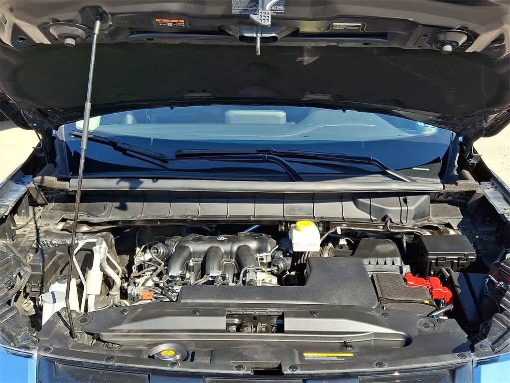 2024 Nissan Pathfinder SV