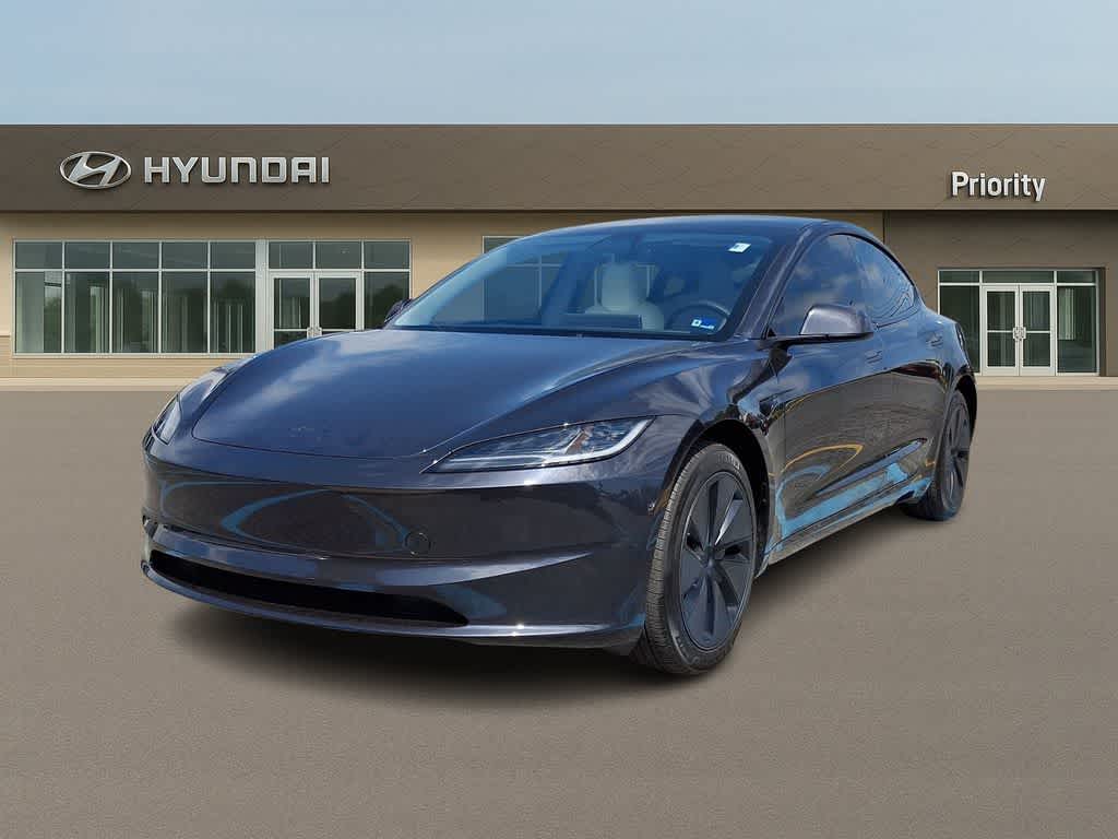 2025 Tesla Model 3 Long Range's photo