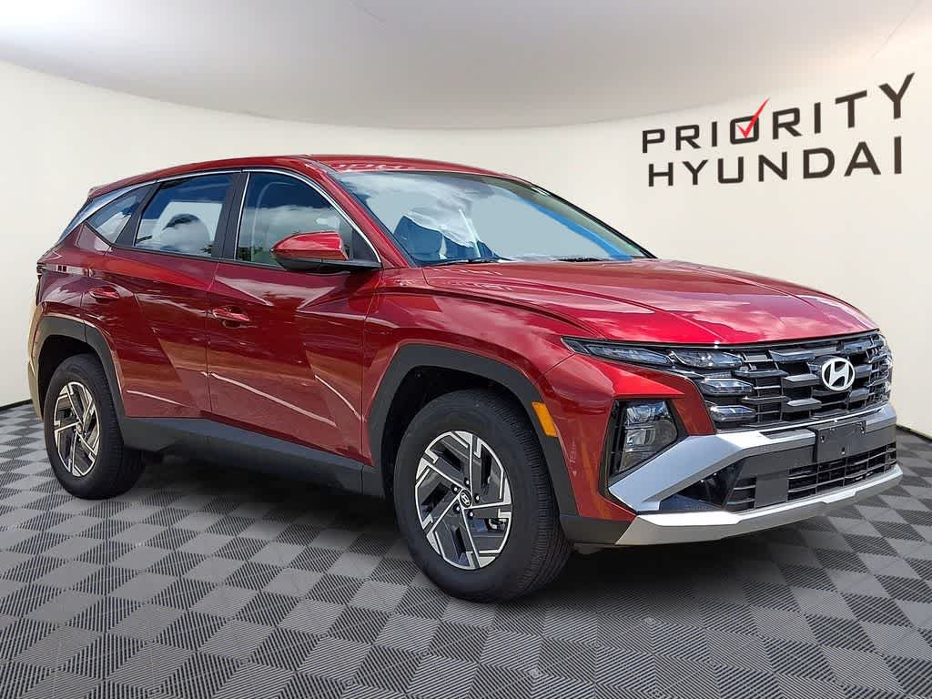 2026 Hyundai Tucson Hybrid Blue SE