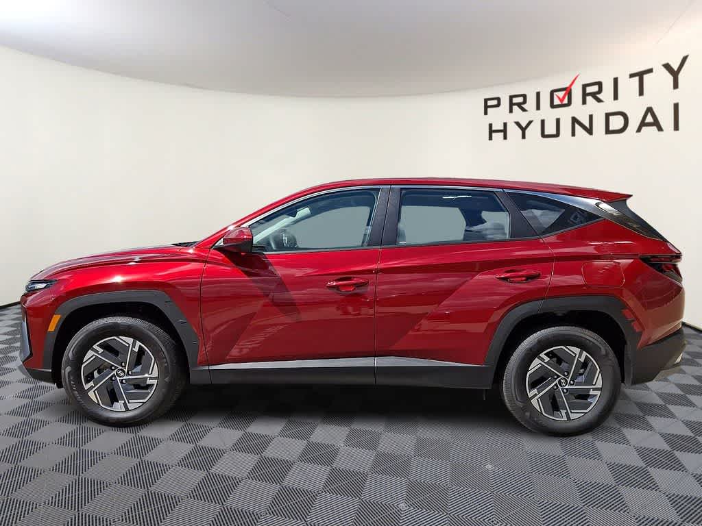 2026 Hyundai Tucson Hybrid Blue SE
