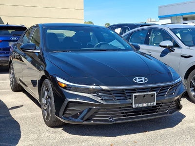 2025 Hyundai Elantra SEL Sport