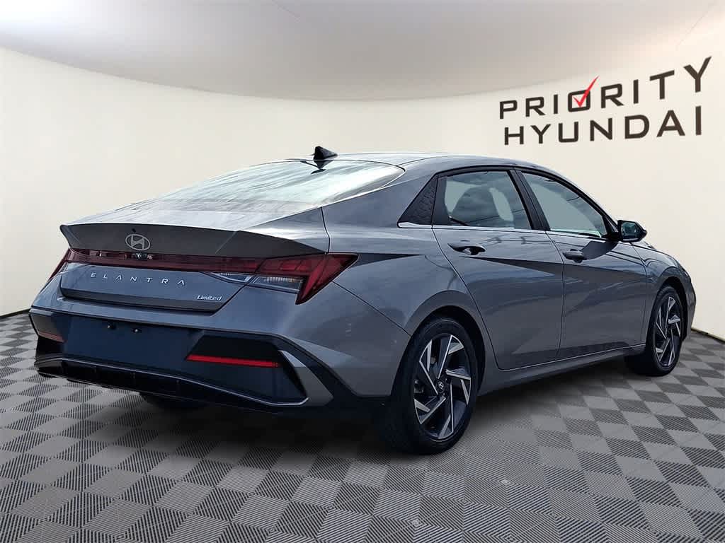2025 Hyundai Elantra Limited
