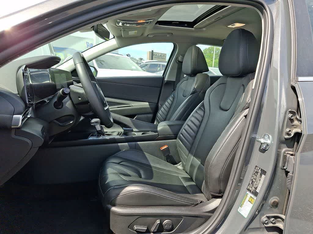 2025 Hyundai Elantra Limited