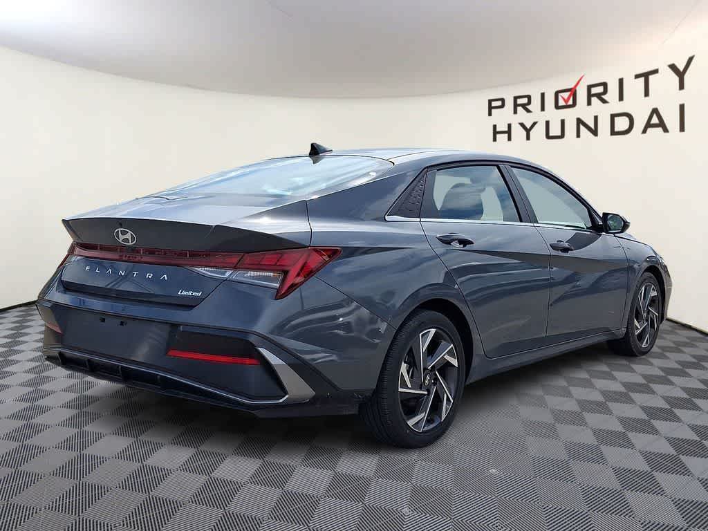 2025 Hyundai Elantra Limited