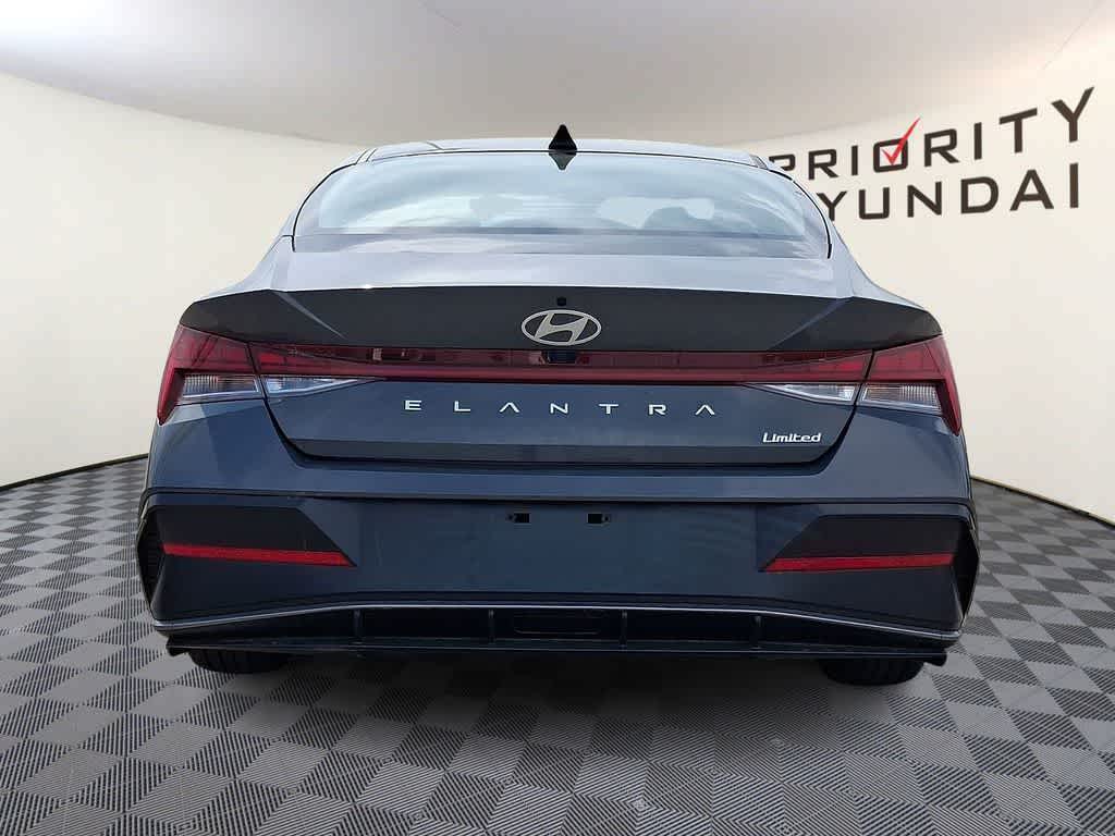 2025 Hyundai Elantra Limited
