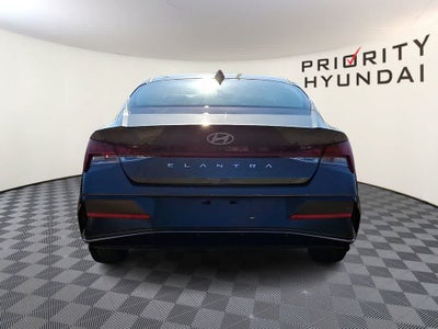 2025 Hyundai Elantra SEL Convenience
