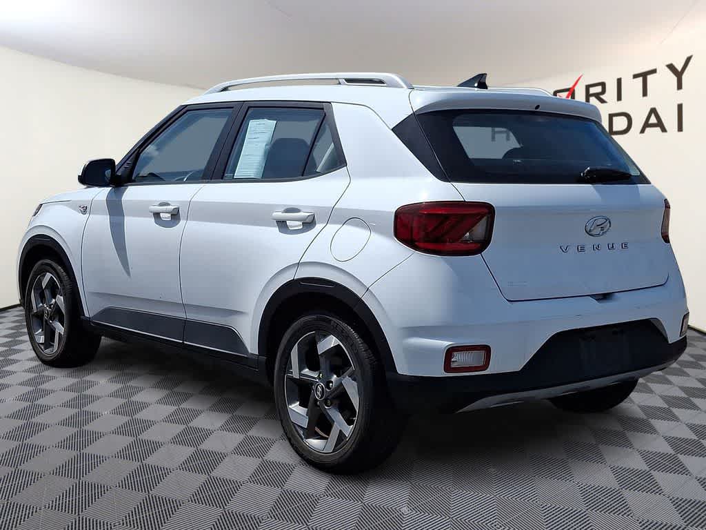 2022 Hyundai Venue SEL