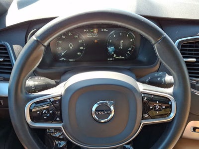 2018 Volvo XC90 Momentum
