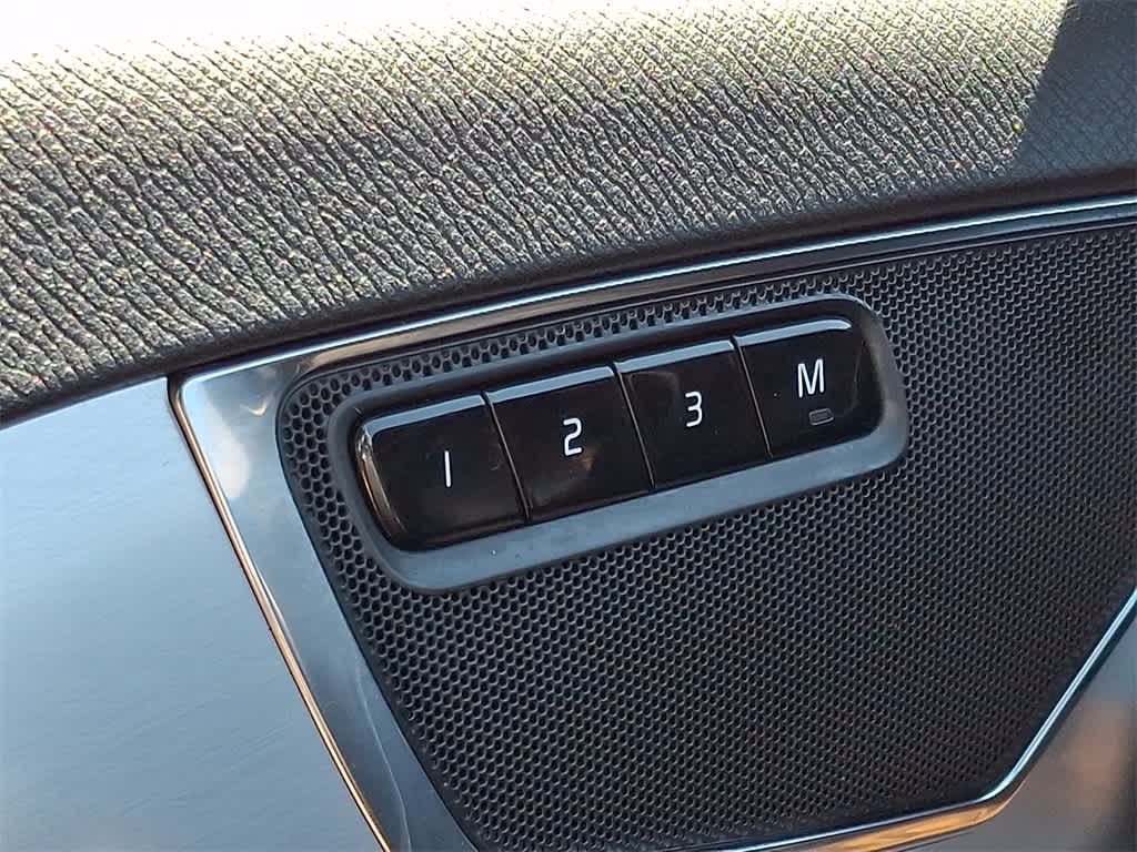 2018 Volvo XC90 Momentum