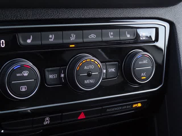 2023 Volkswagen Atlas 3.6L V6 SEL Premium R-Line