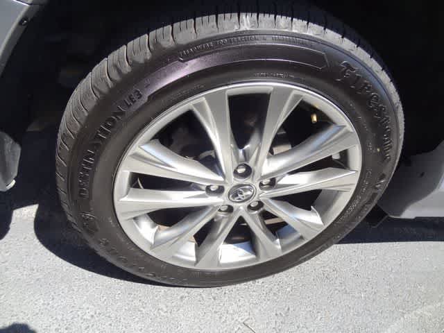 2017 Toyota RAV4 Platinum