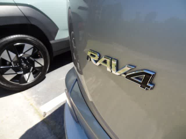 2017 Toyota RAV4 Platinum