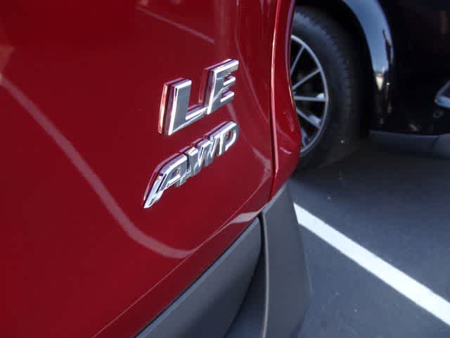 2025 Toyota RAV4 LE