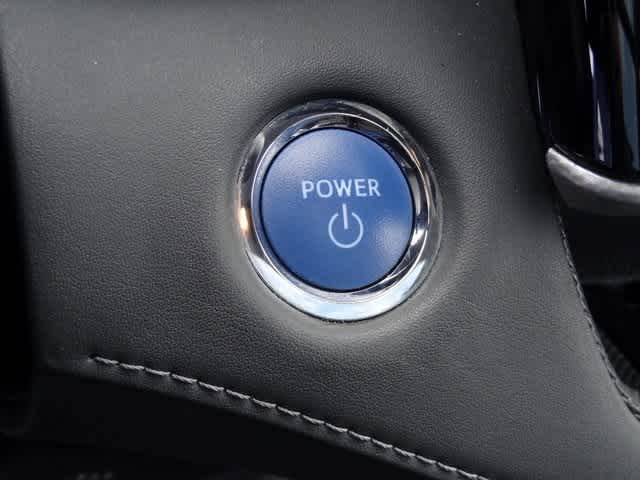 2022 Toyota Highlander Hybrid Platinum