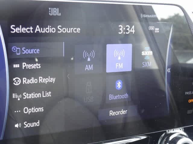 2022 Toyota Highlander Hybrid Platinum