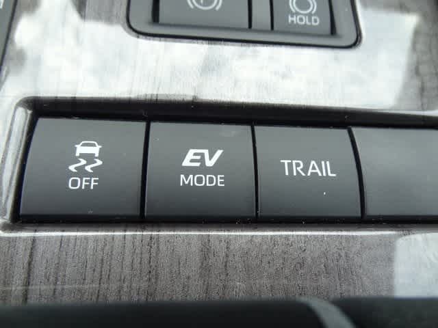 2022 Toyota Highlander Hybrid Platinum