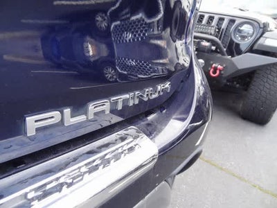 2022 Toyota Highlander Hybrid Platinum