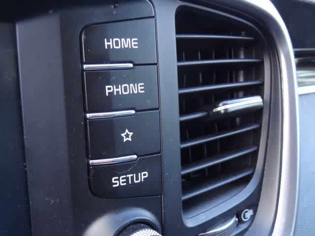 2020 Kia Sorento LX V6