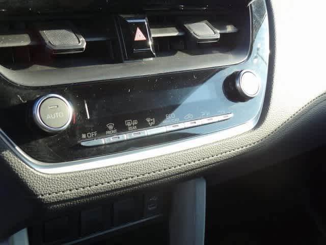 2025 Toyota Corolla Cross LE