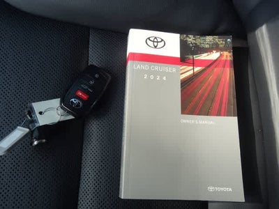 2024 Toyota Land Cruiser 4WD (Natl)