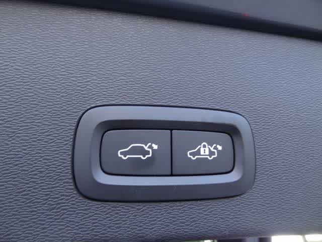 2023 Volvo C40 Recharge Pure Electric Ultimate