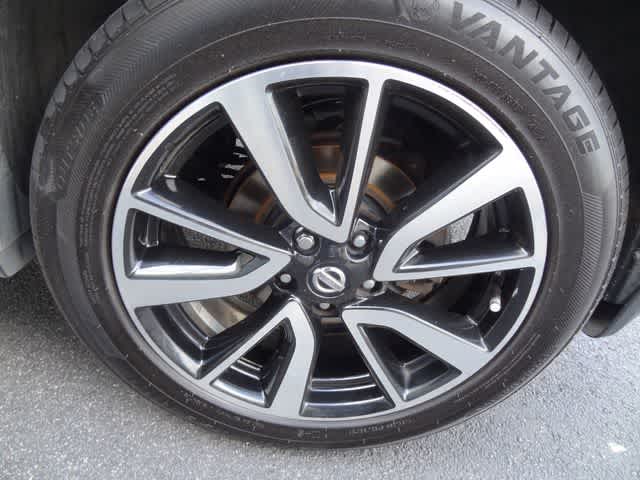 2020 Nissan Rogue SL